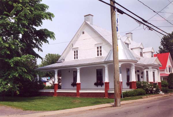 0035-tra-montreal-e-quebec-city