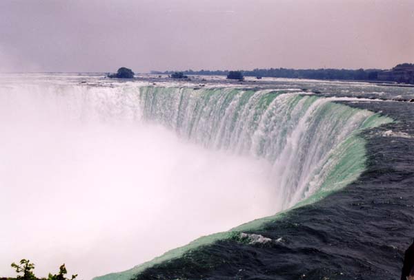 0140-niagara-falls-canadian-side