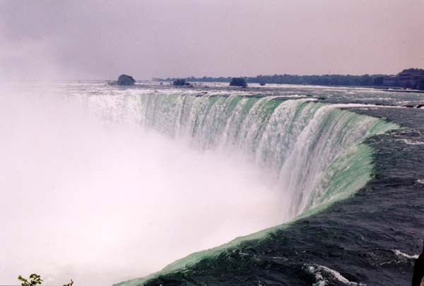 0141-niagara-falls-canadian-side